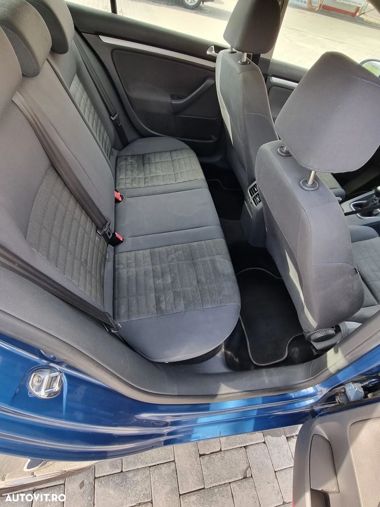 Volkswagen Golf 1.6 Edition - 9