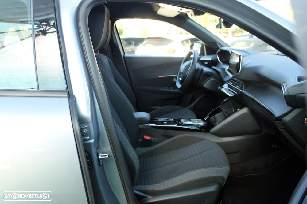 Peugeot e-2008 50 kWh Active Pack - 44