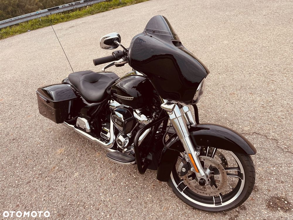 Harley-Davidson Touring Street Glide - 3
