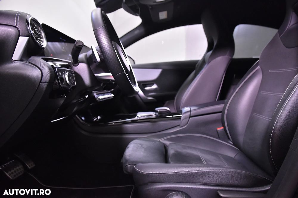 Mercedes-Benz CLA 250 e 8G-DCT - 24