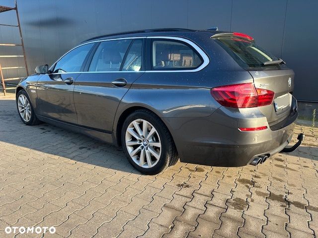 BMW Seria 5 520d xDrive Luxury Line - 9