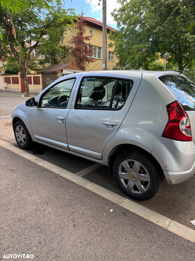 Dacia Sandero - 11