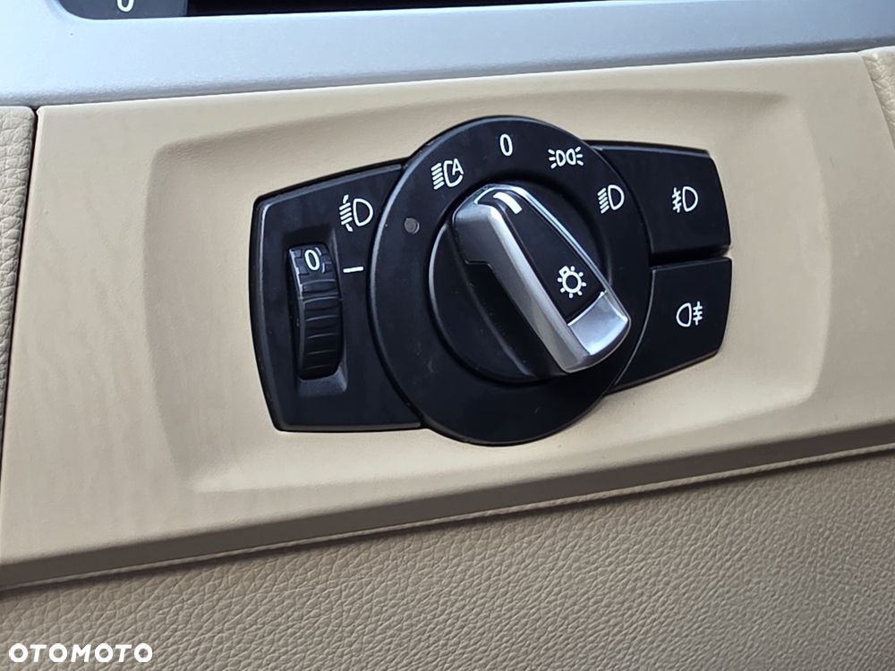 BMW Seria 3 318i - 20