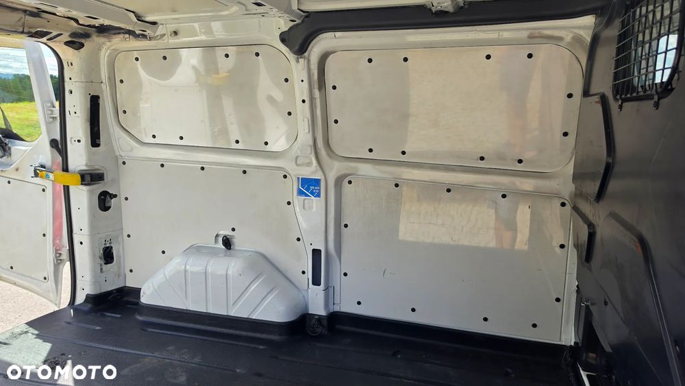 Ford Transit Custom - 12