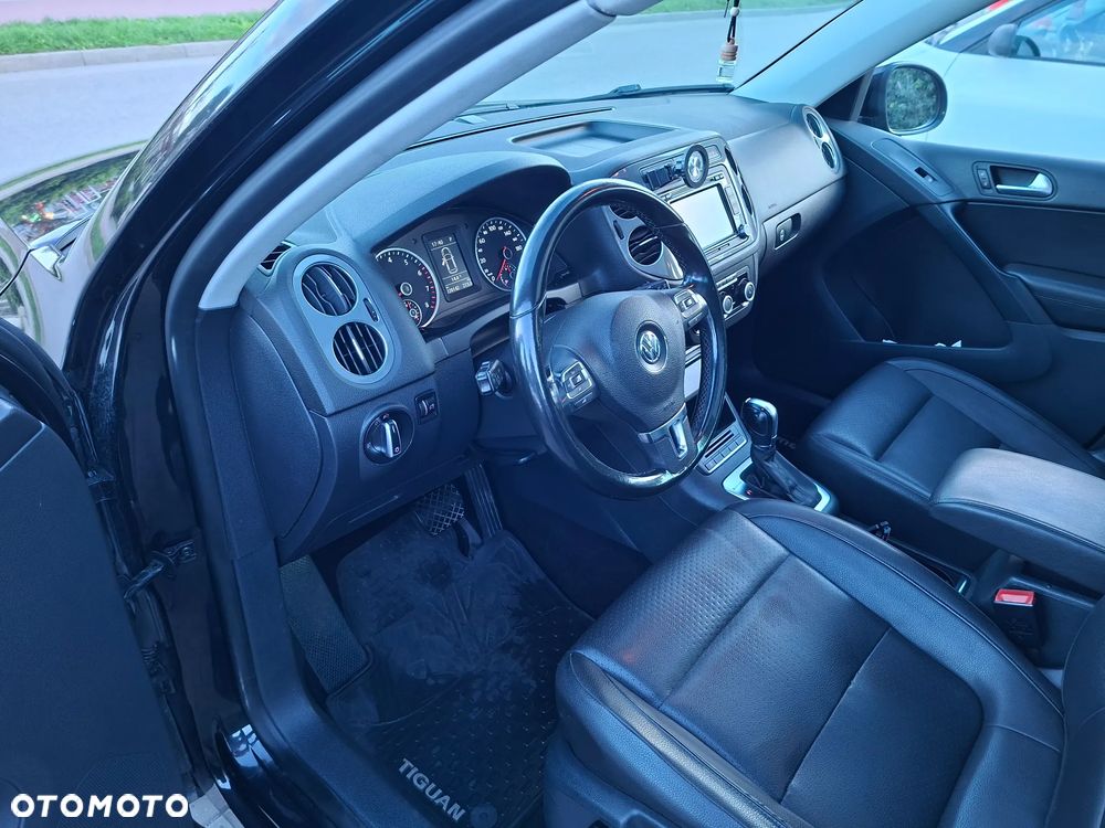 Volkswagen Tiguan - 10