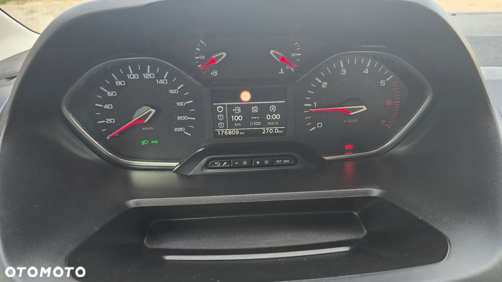 Peugeot Rifter 1.5 BlueHDI Allure S&S - 12