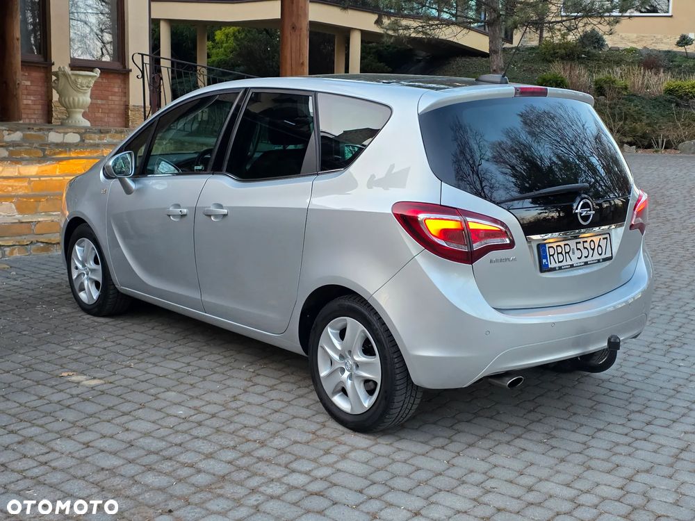 Opel Meriva - 11