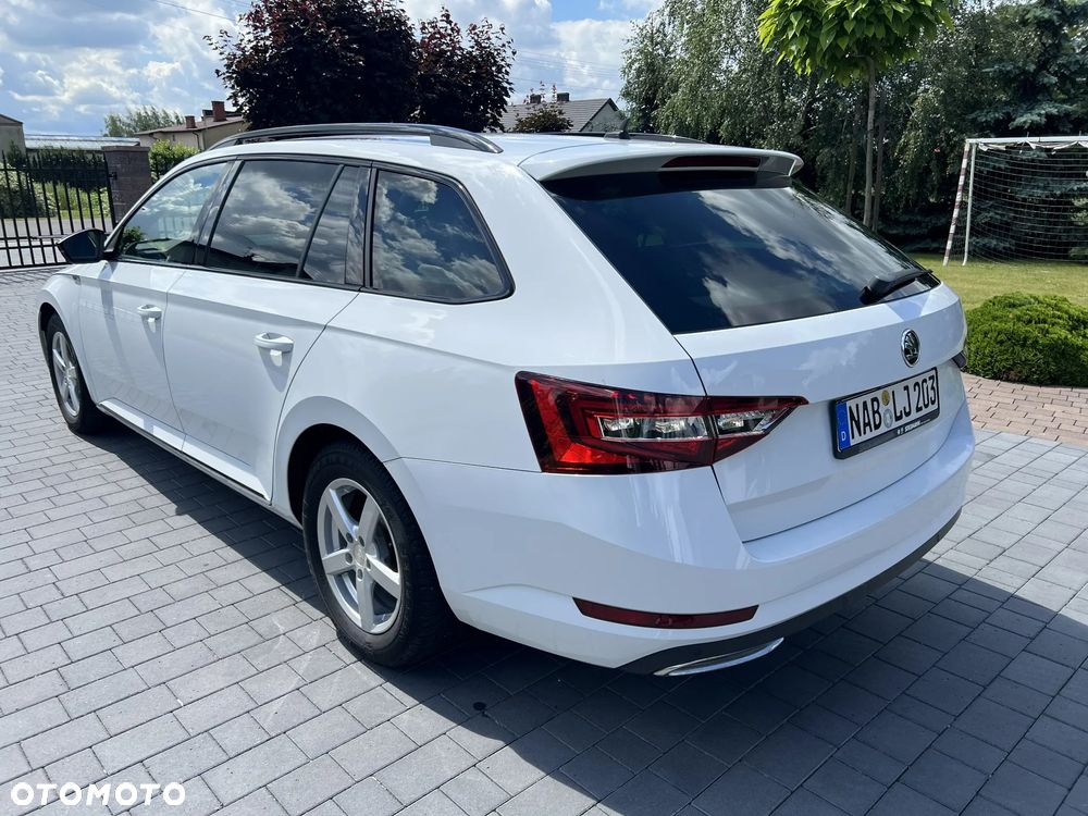 Skoda Superb 2.0 TDI 4x4 Sportline DSG - 4