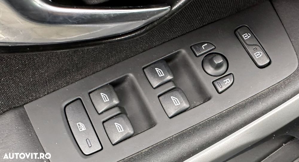 Volvo V40 - 31