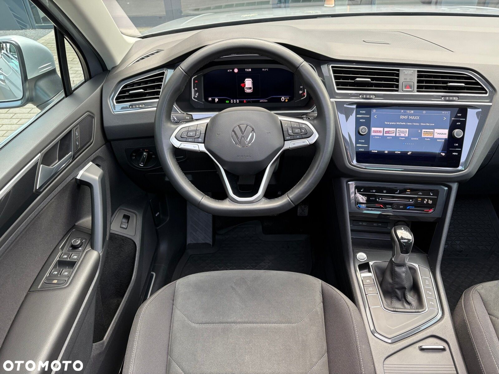 Volkswagen Tiguan 1.5 TSI EVO Elegance DSG - 10
