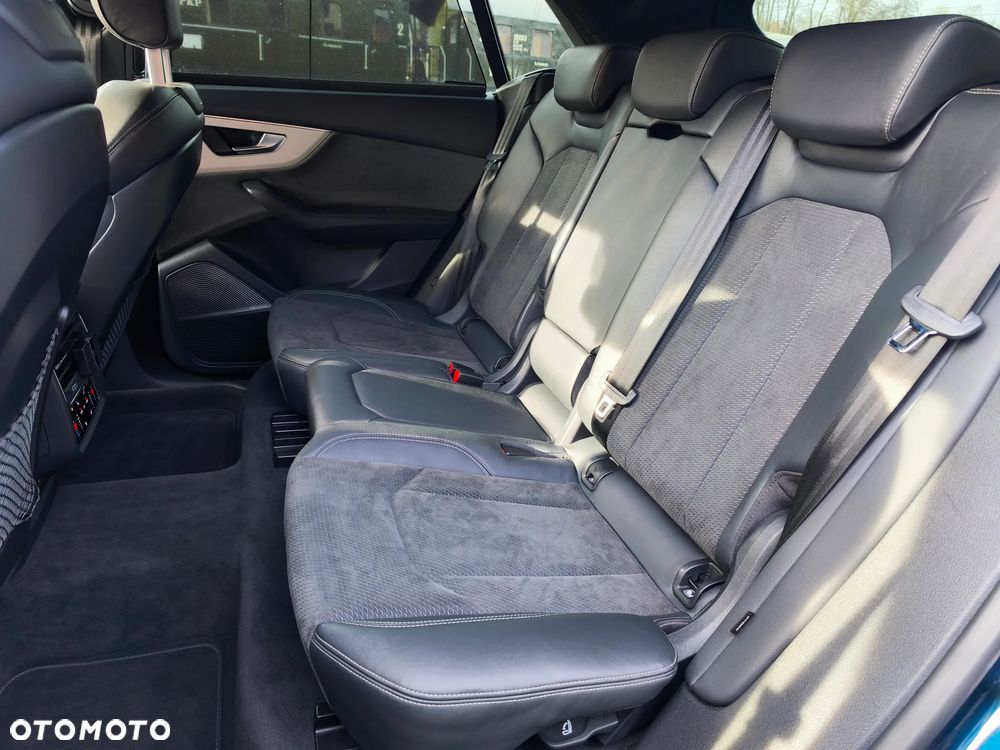 Audi SQ8 - 22