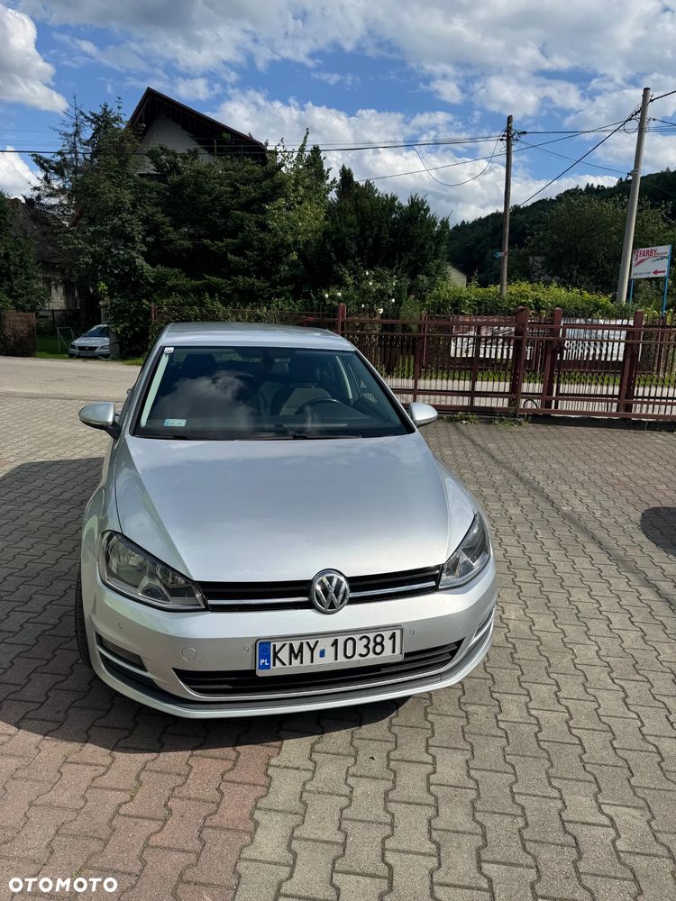 Volkswagen Golf - 2