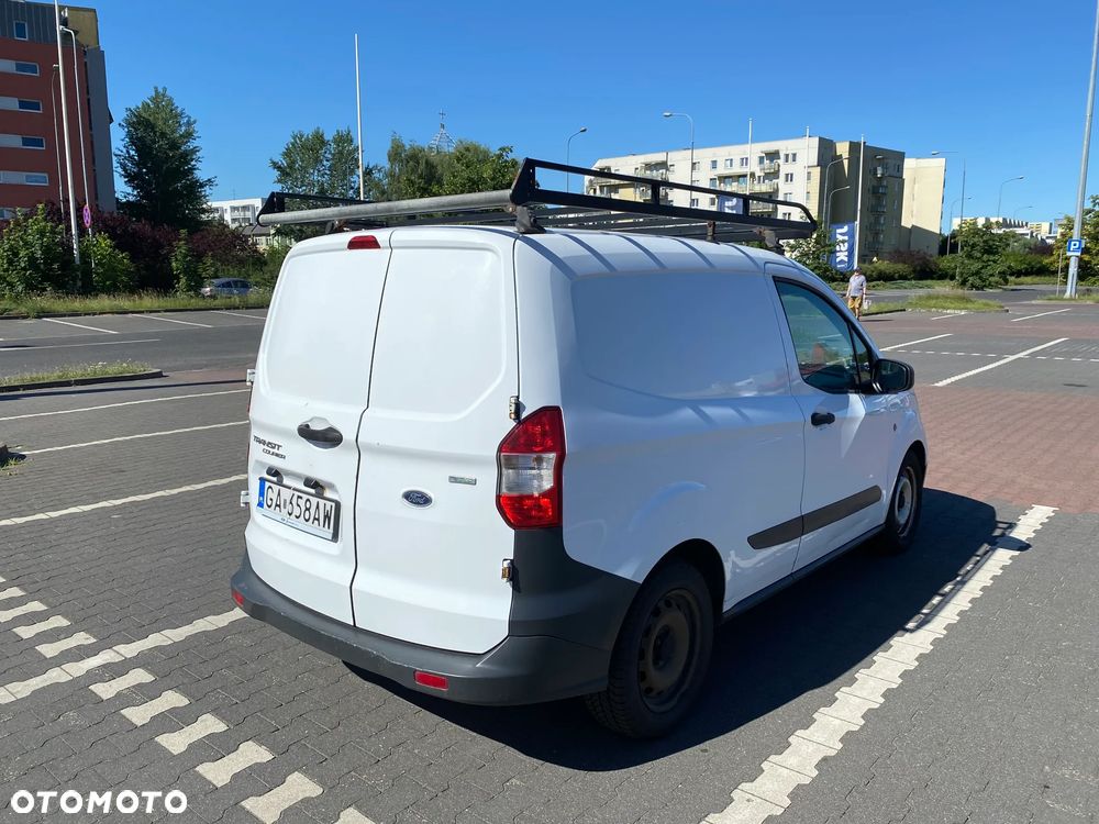 Ford Transit Courier - 3