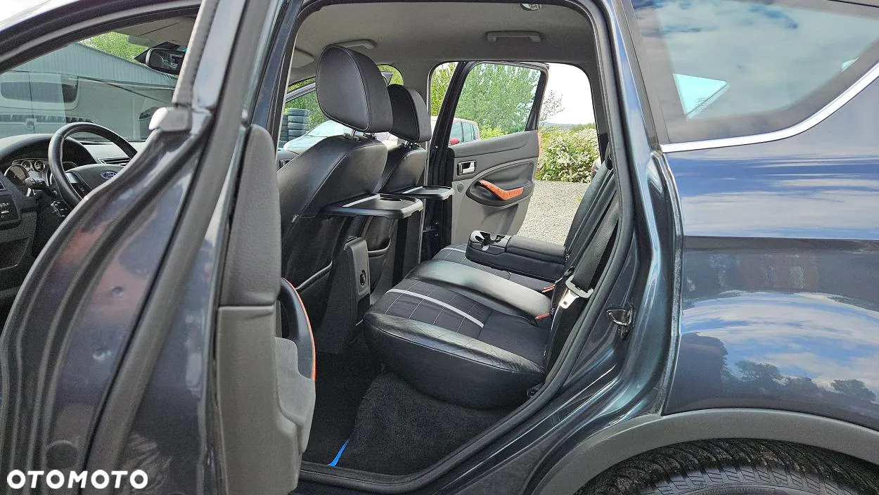 Ford Kuga 2.0 TDCi 4x4 Titanium - 26
