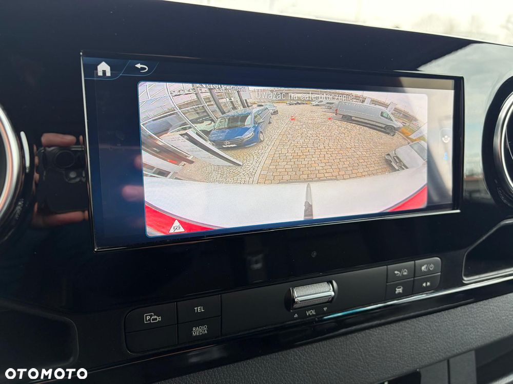 Mercedes-Benz Sprinter L4H2 - 15