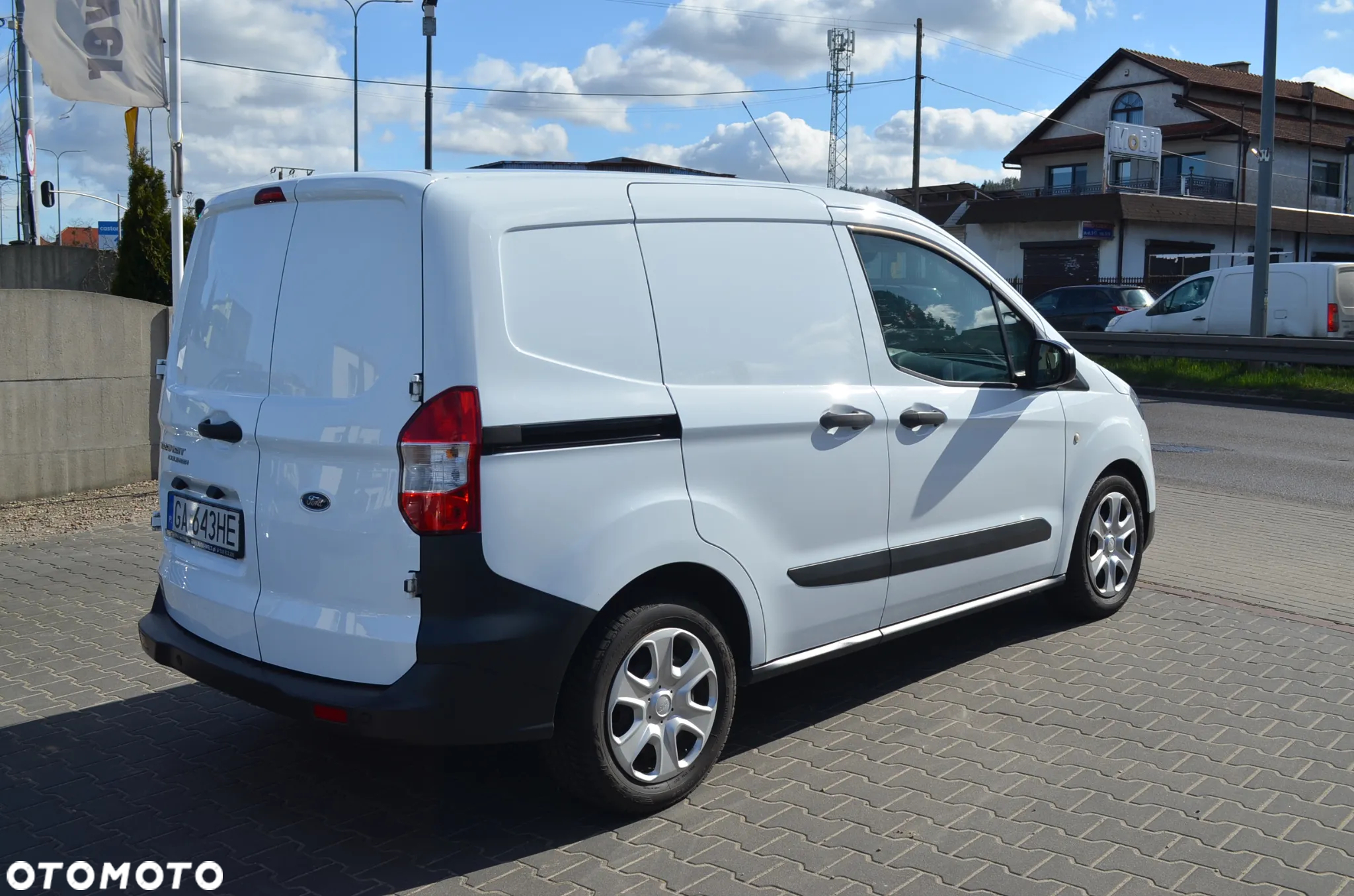 Ford TRANSIT COURIER - 4