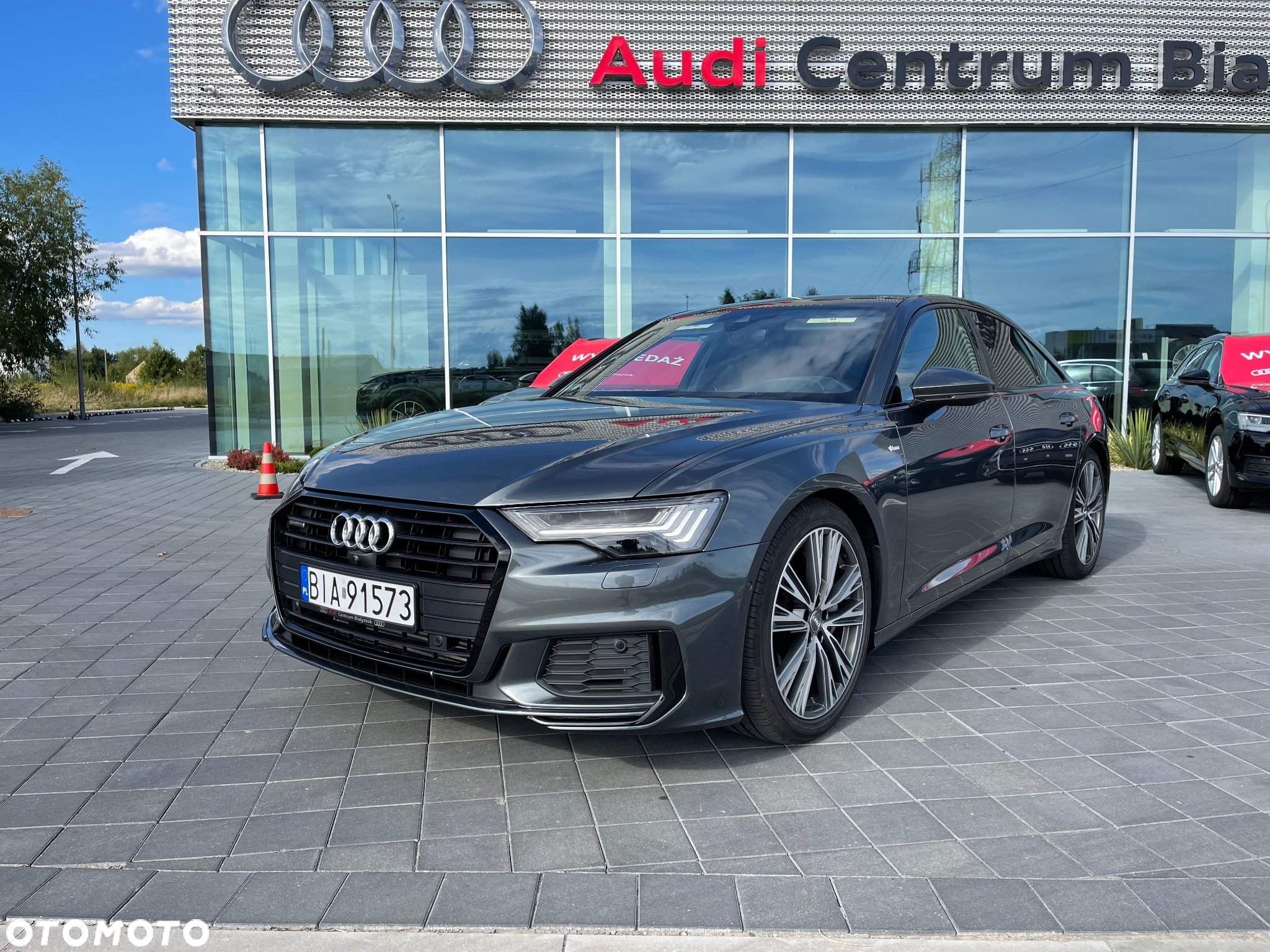 Audi A6 Avant 55 TFSI quattro S tronic S line - 4