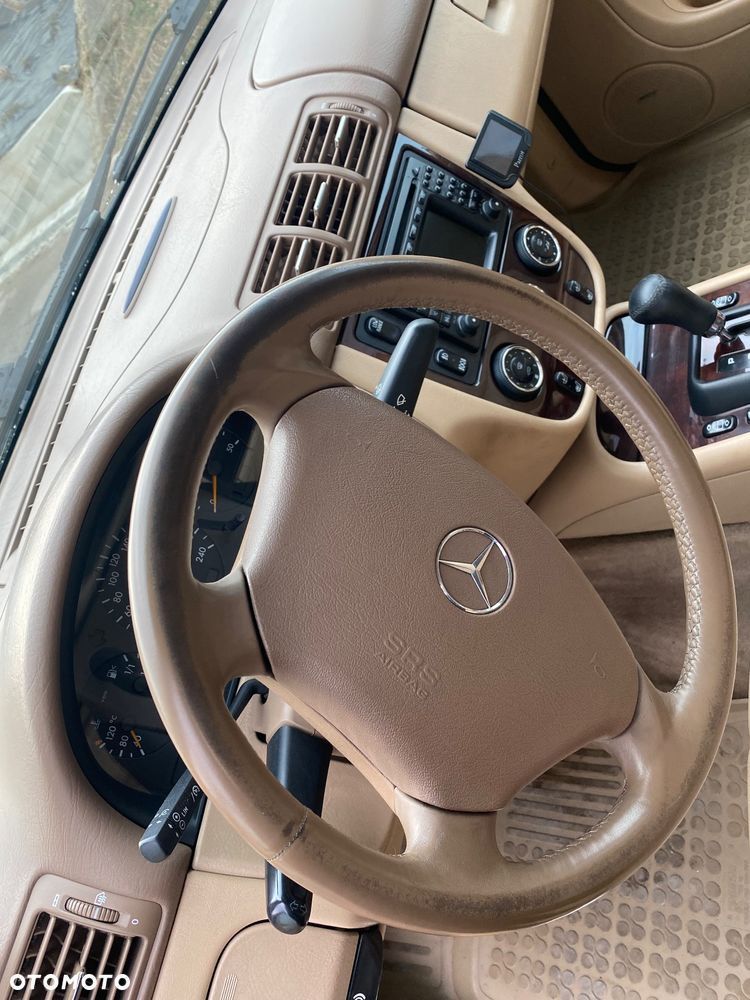 Mercedes-Benz ML - 10