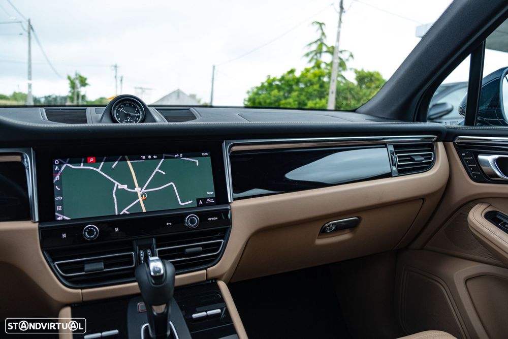 Porsche Macan S - 36