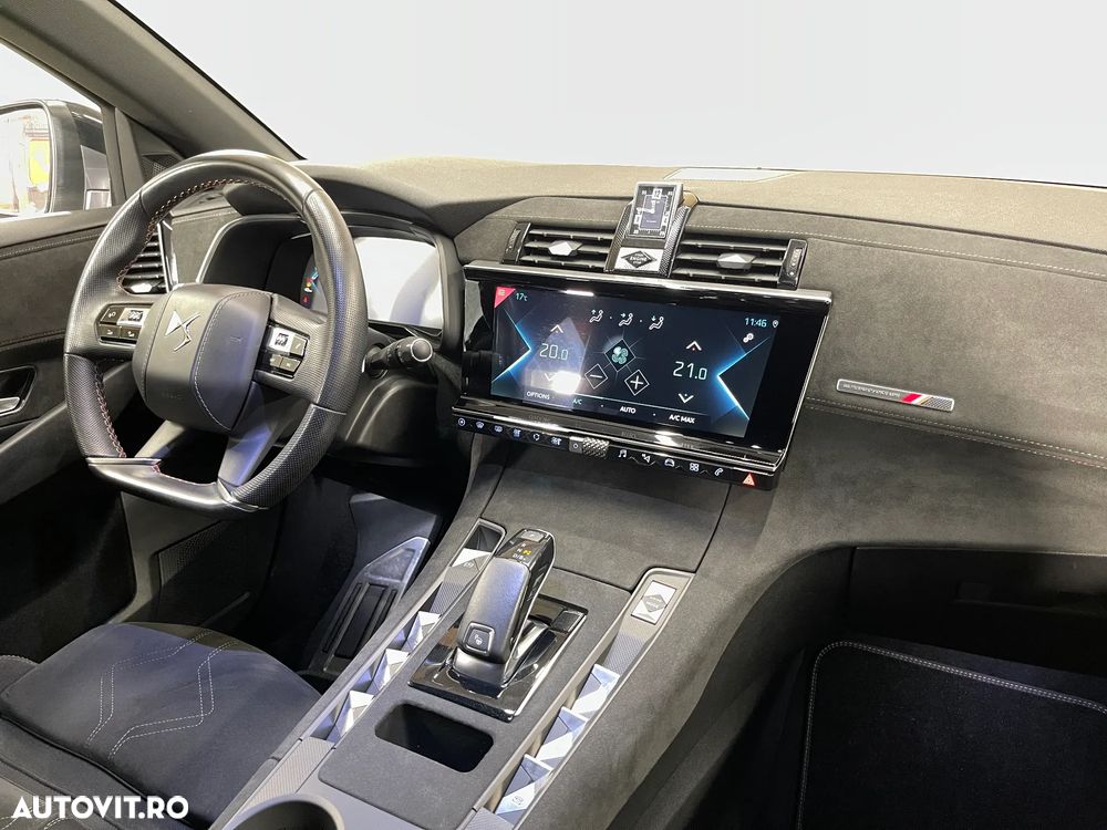 DS Automobiles DS 7 Crossback 1.6 PHeV FWD 225 EAT8 PERFORMANCE LINE + - 8