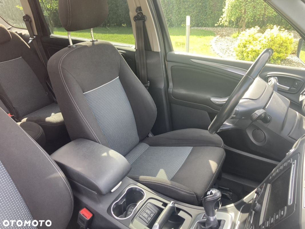 Ford S-Max 2.0 TDCi DPF Champions Edition - 15