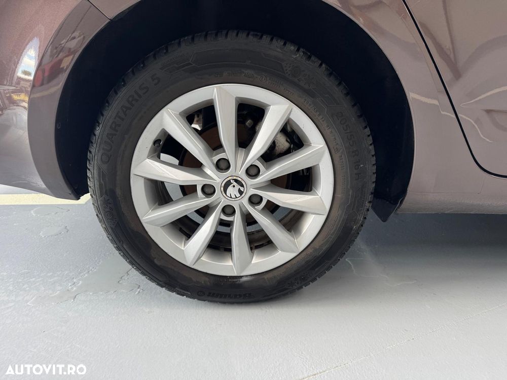Skoda Octavia 2.0 TDI Style - 13