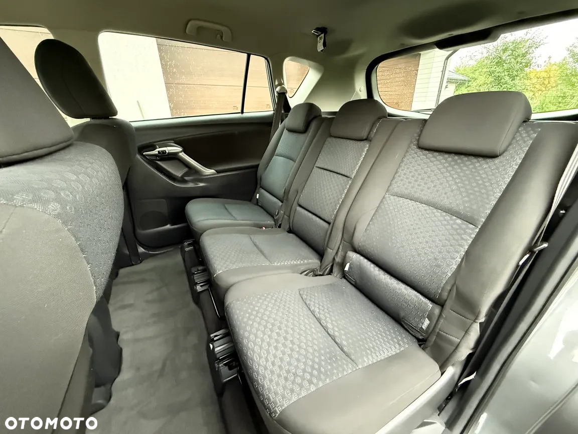 Toyota Verso 1.8 Edition - 19