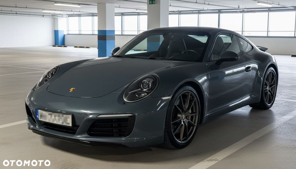 Porsche 911 Carrera - 3