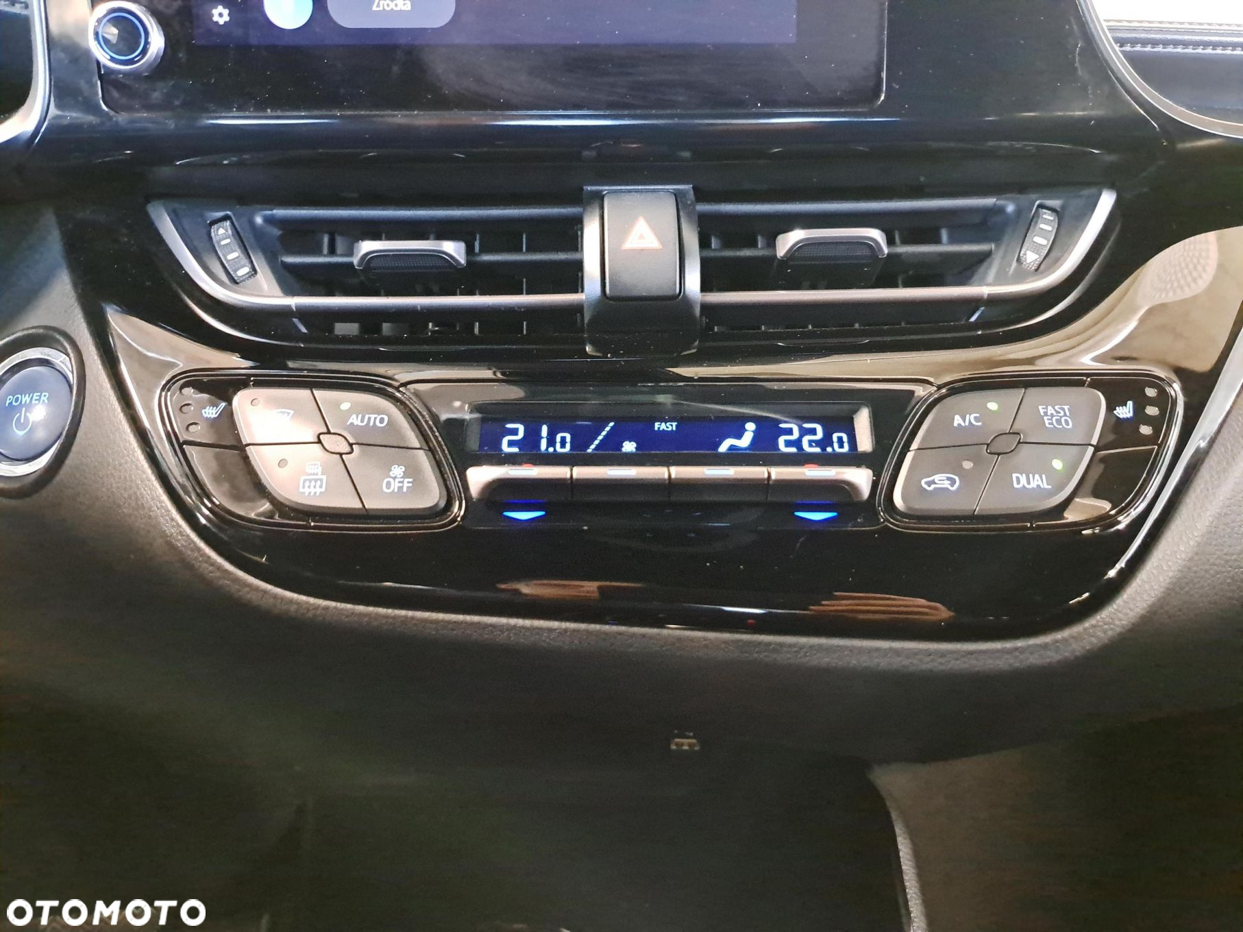 Toyota C-HR - 22