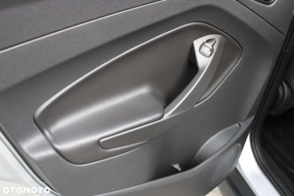 Ford Kuga - 23