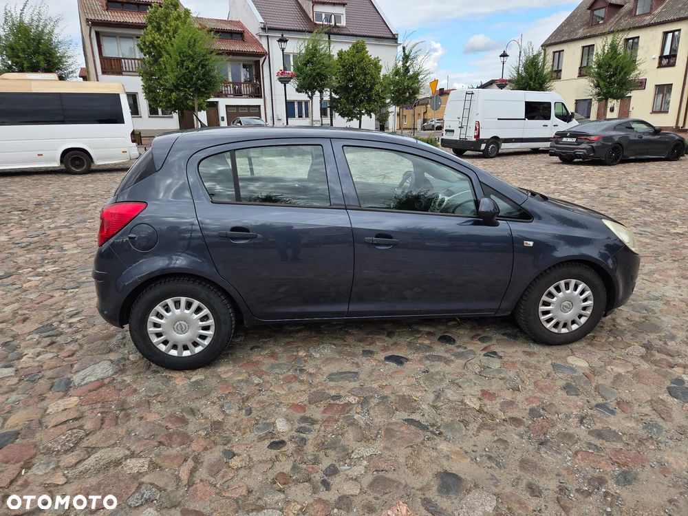 Opel Corsa 1.2 16V Essentia - 5
