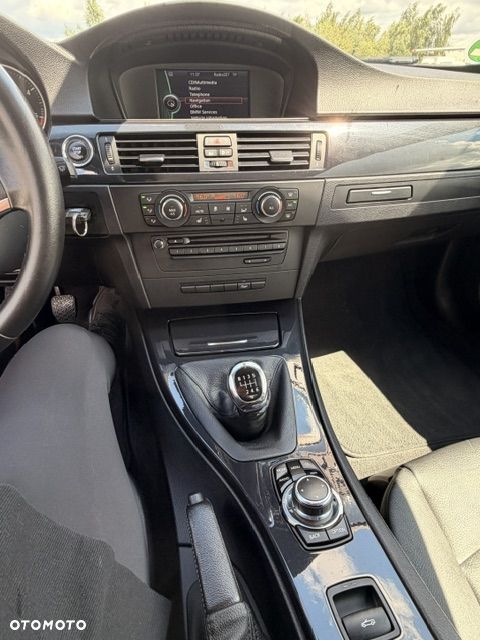 BMW Seria 3 320d DPF - 22