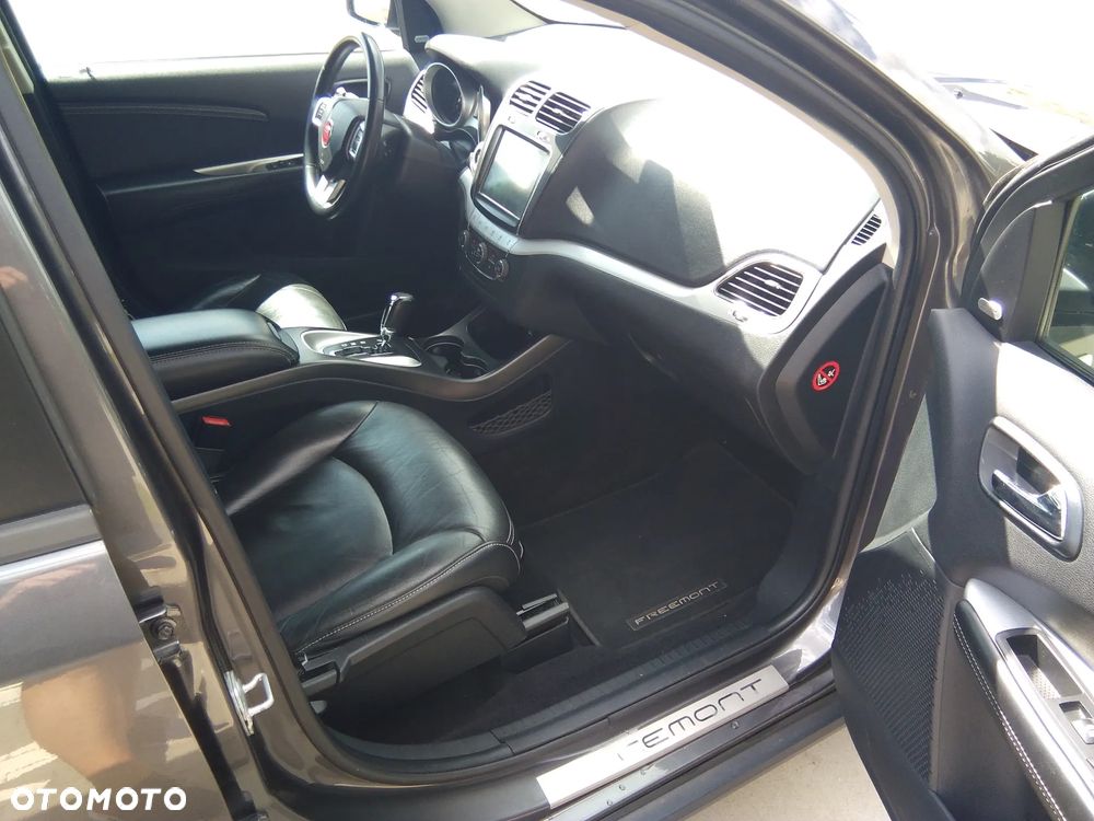 Fiat Freemont 2.0 Multijet 16V DPF Automatik Allrad Lounge - 29
