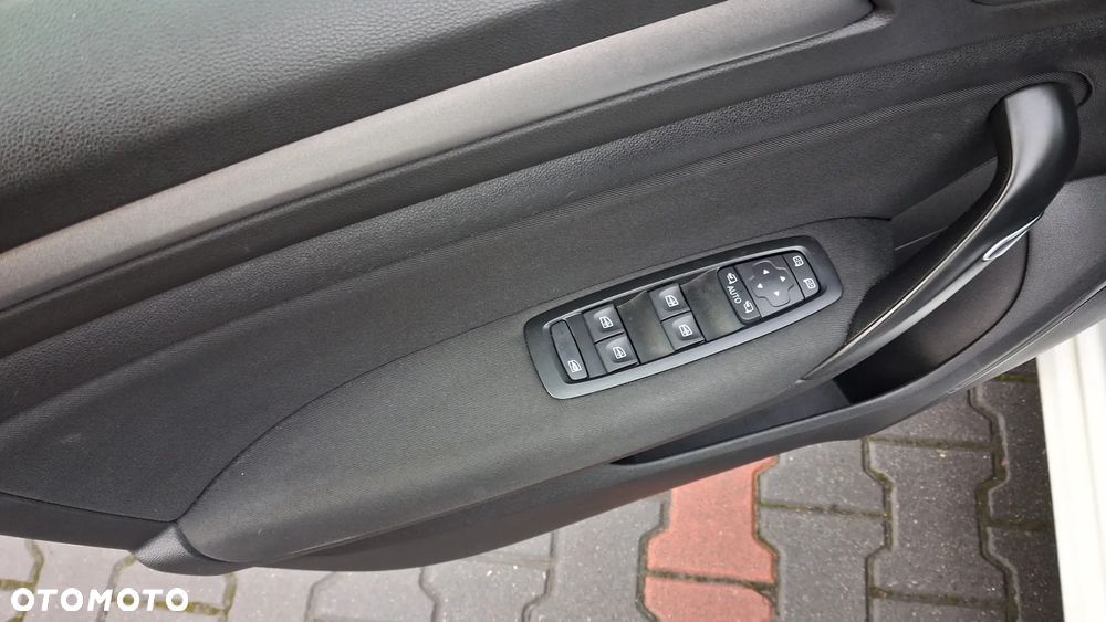 Renault Megane TCe 140 GPF ZEN - 15