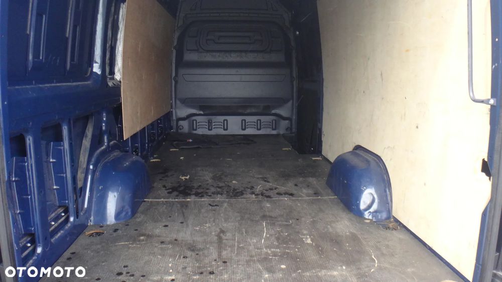 Mercedes-Benz Sprinter - 6
