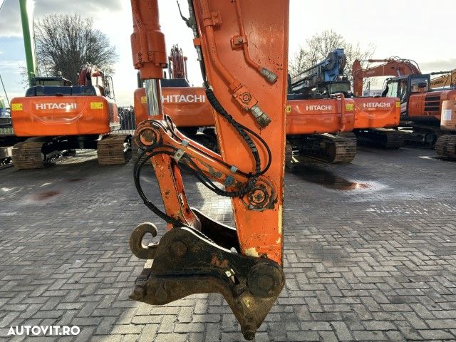 Hitachi ZH210LC-5B - 16