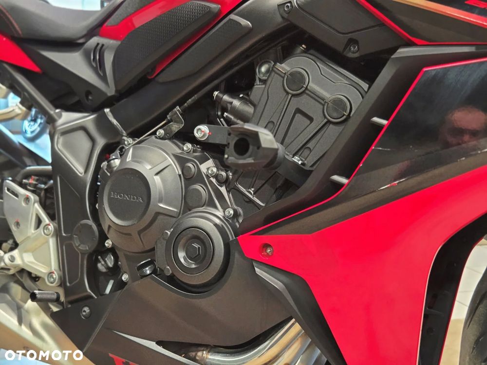 Honda CBR - 9