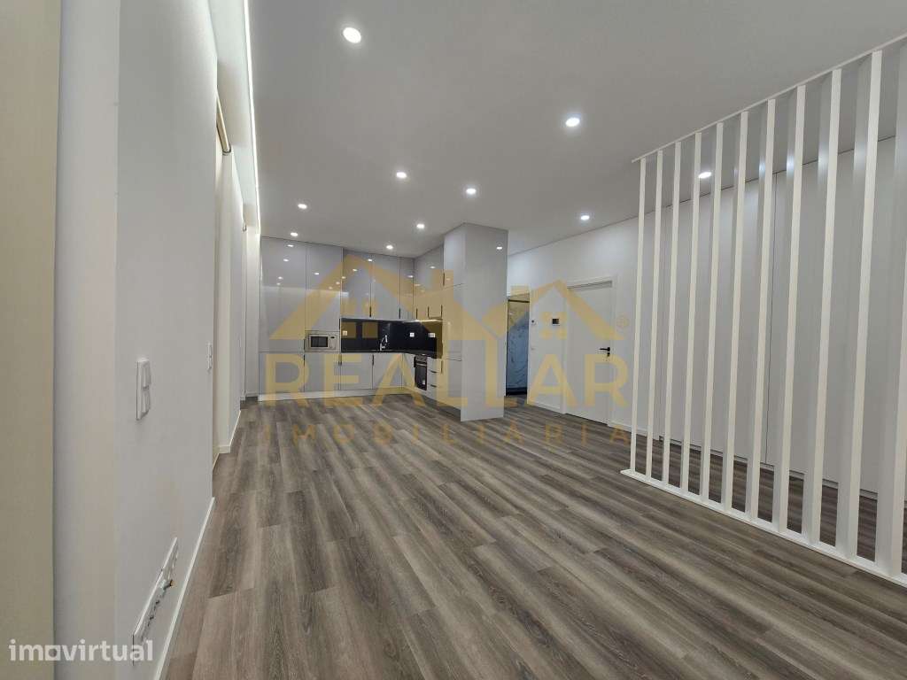 Apartamento T3 Renovado em Aveleda. - Grande imagem: 2/23