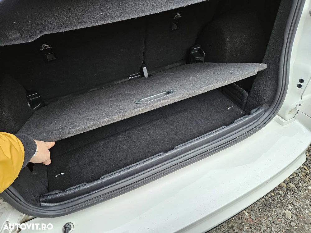 Ford EcoSport 1.0 EcoBoost ST-Line - 17