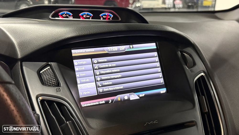 Ford Focus 2.3 EcoBoost RS - 30