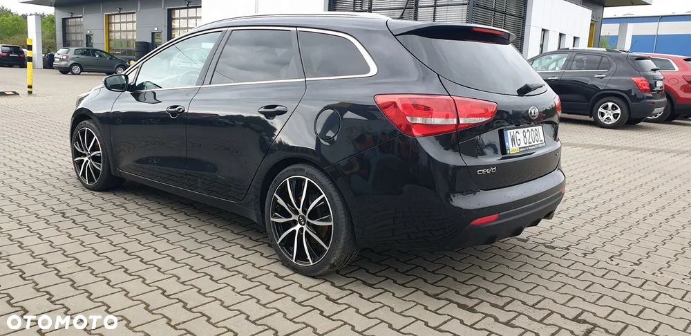 Kia Ceed 1.6 CRDi 136 DCT ISG GT Line - 6
