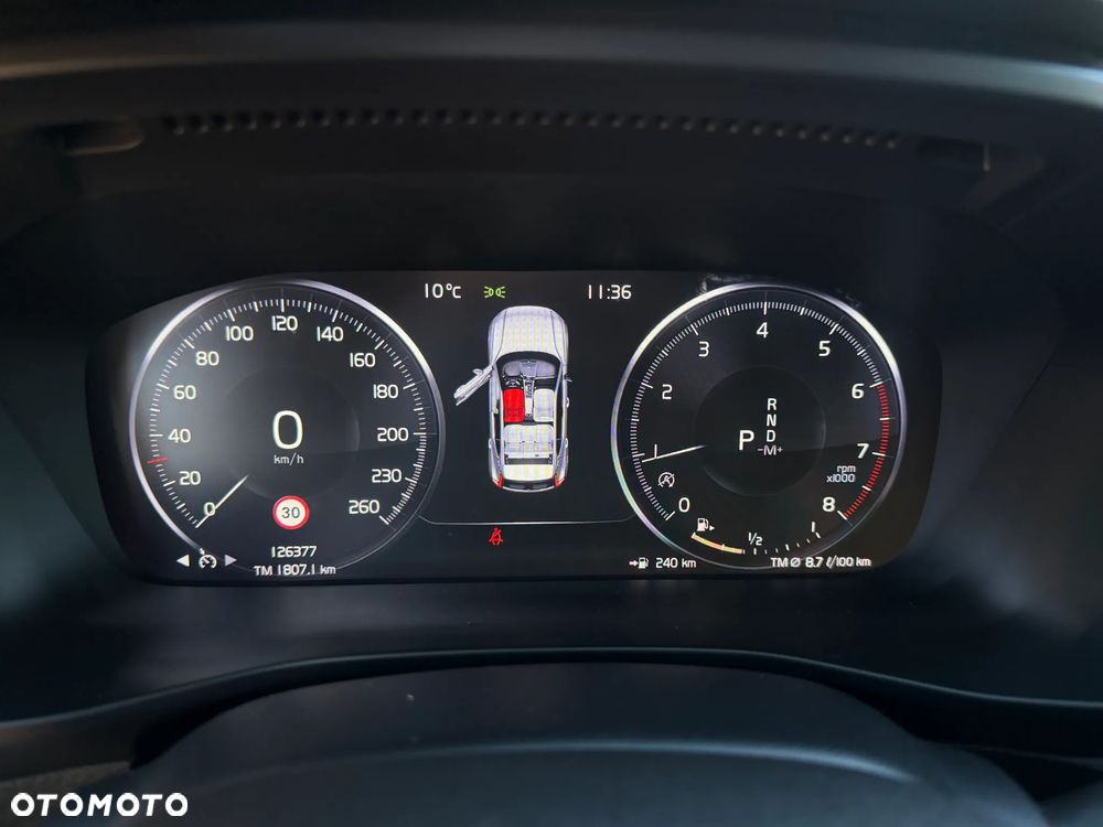 Volvo XC 40 T3 Momentum - 29