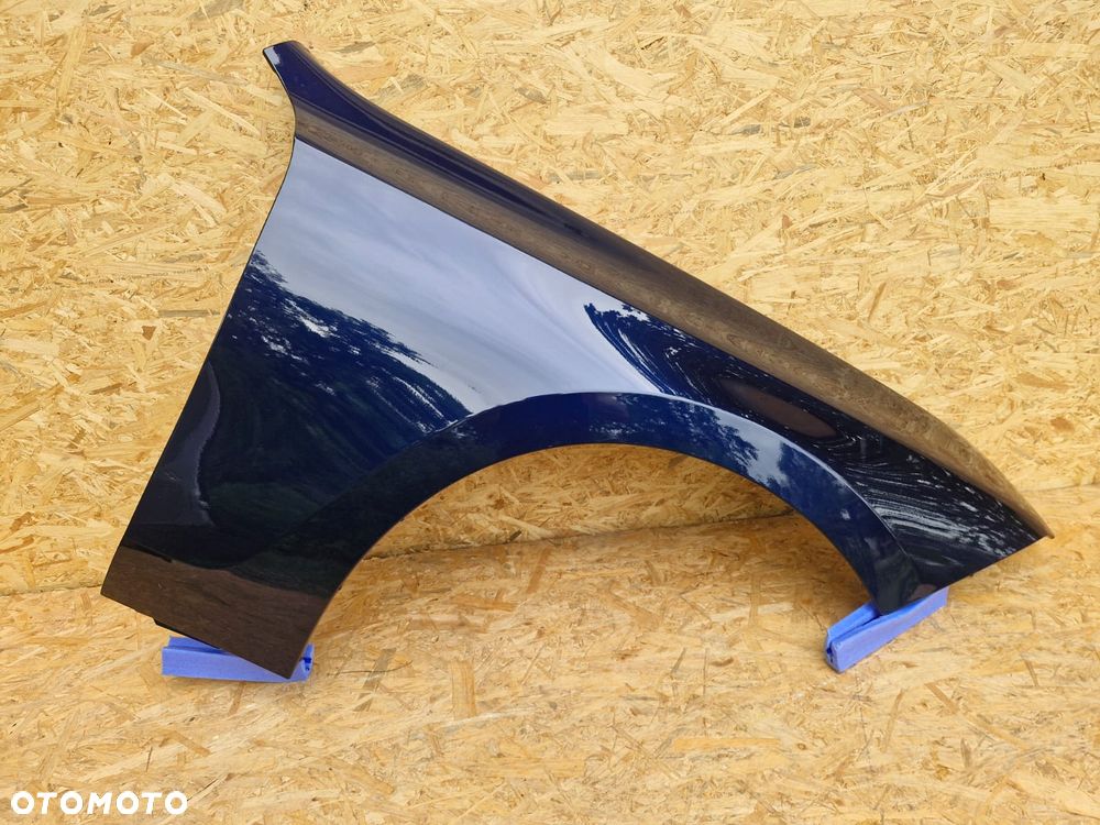 BMW i7 7 G70 BŁOTNIK PRAWY PRZÓD 9464354 - 1