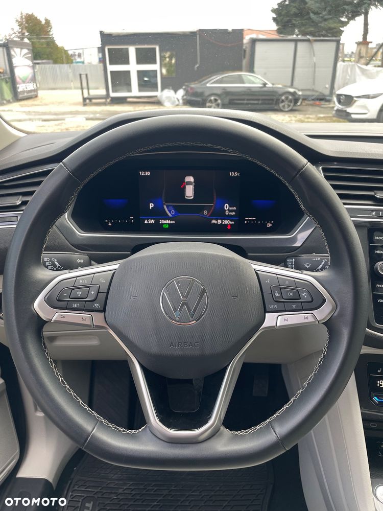 Volkswagen Tiguan - 15