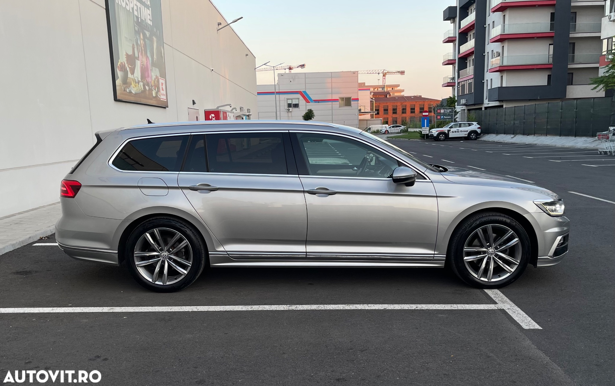 Volkswagen Passat Variant 2.0 TDI DSG R Executive - 25