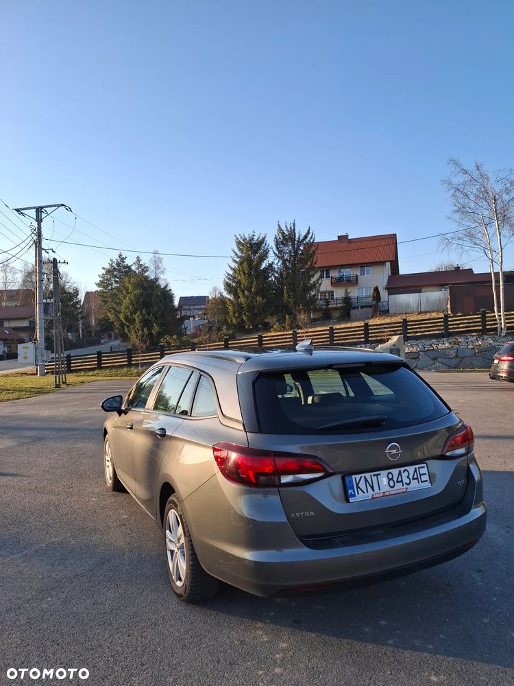 Opel Astra 1.6 D (CDTI) Automatik Business - 4