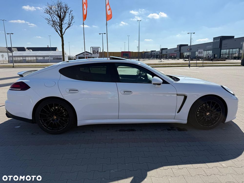 Porsche Panamera - 11