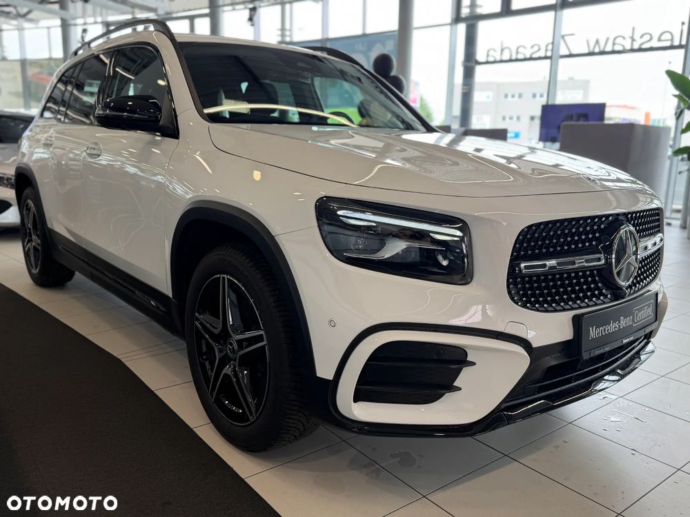 Mercedes-Benz GLB 200 AMG Line 7G-DCT - 11
