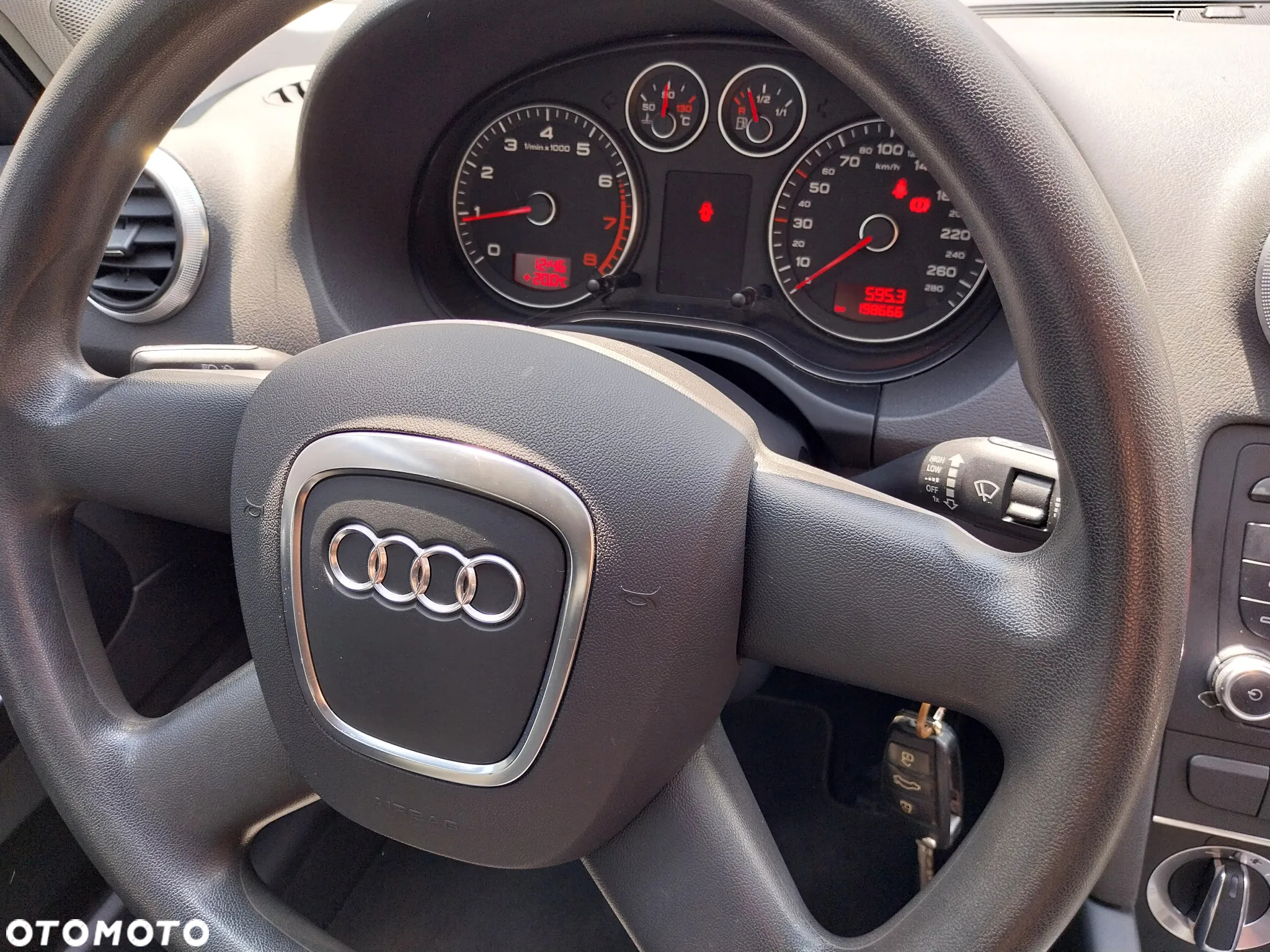 Audi A3 1.6 Attraction - 21