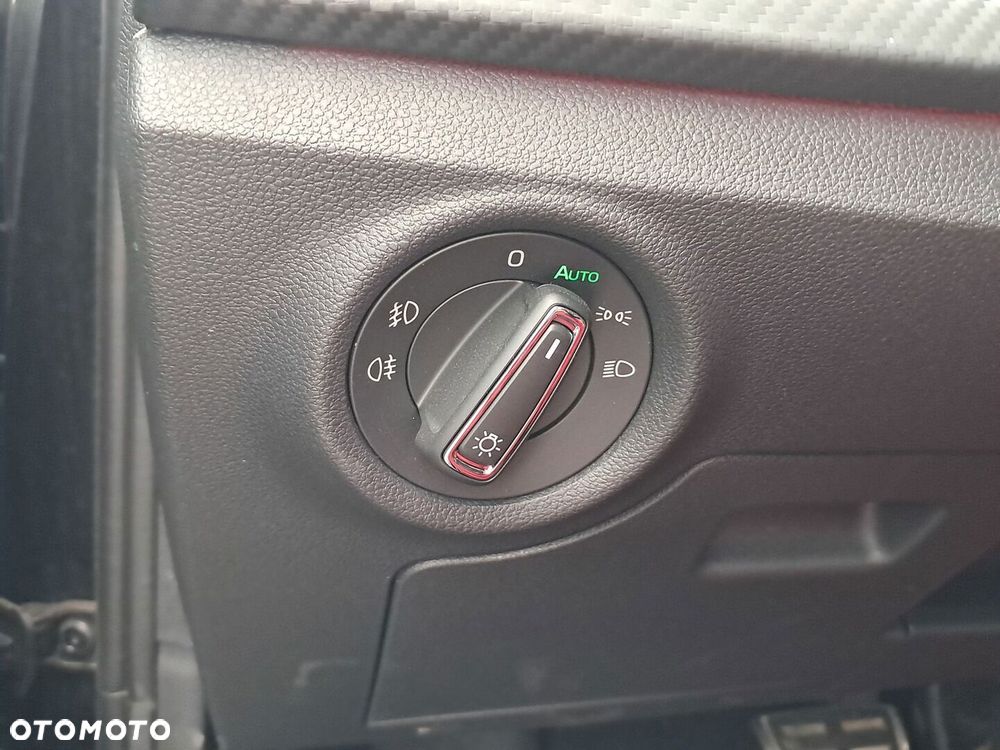 Skoda Kamiq 1.5 TSI Monte Carlo DSG - 25